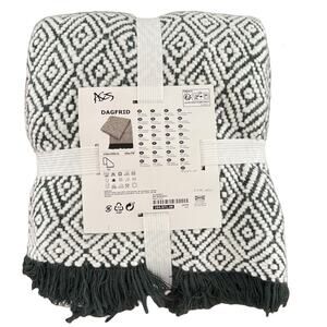IKEA DAGFRID Dark Gray & Off White Geo Pattern Throw with Fringe